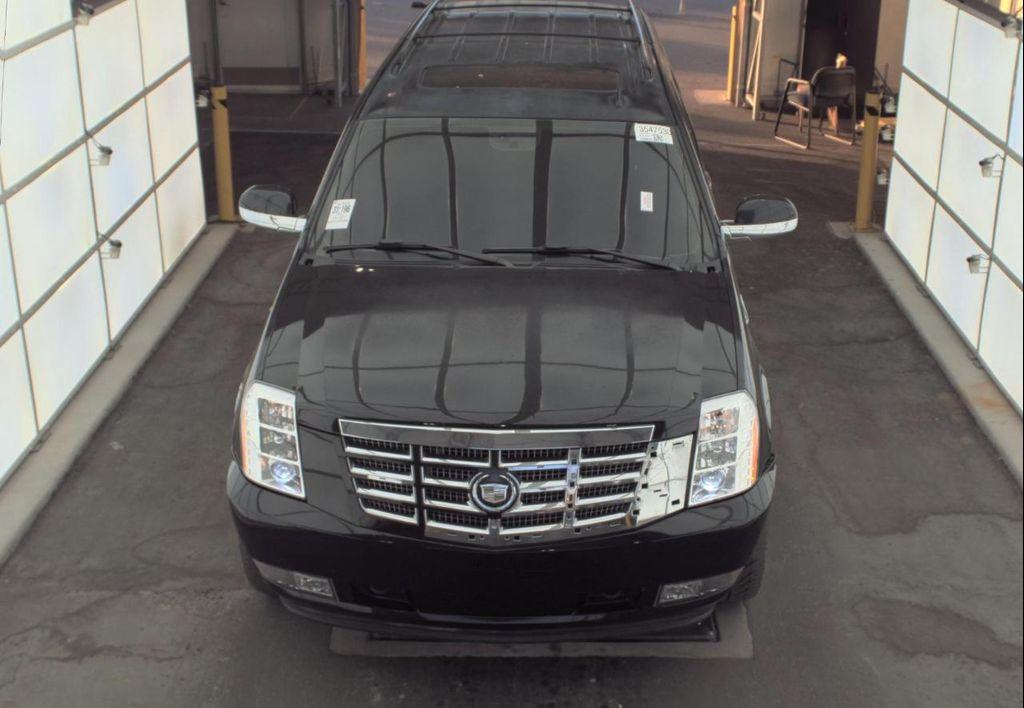 used 2007 Cadillac Escalade ESV car, priced at $6,800
