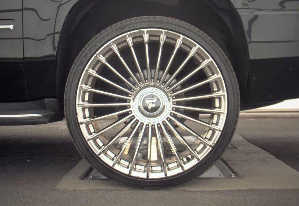 used 2007 Cadillac Escalade ESV car, priced at $6,800