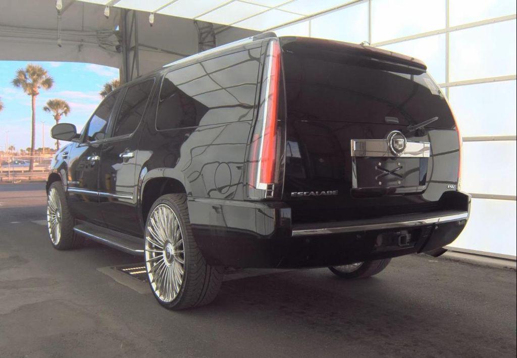used 2007 Cadillac Escalade ESV car, priced at $6,800