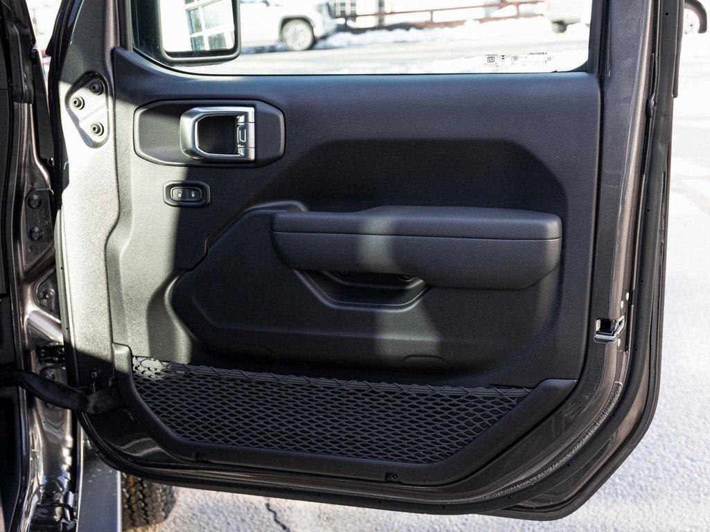 new 2026 Jeep Wrangler car, priced at $48,005