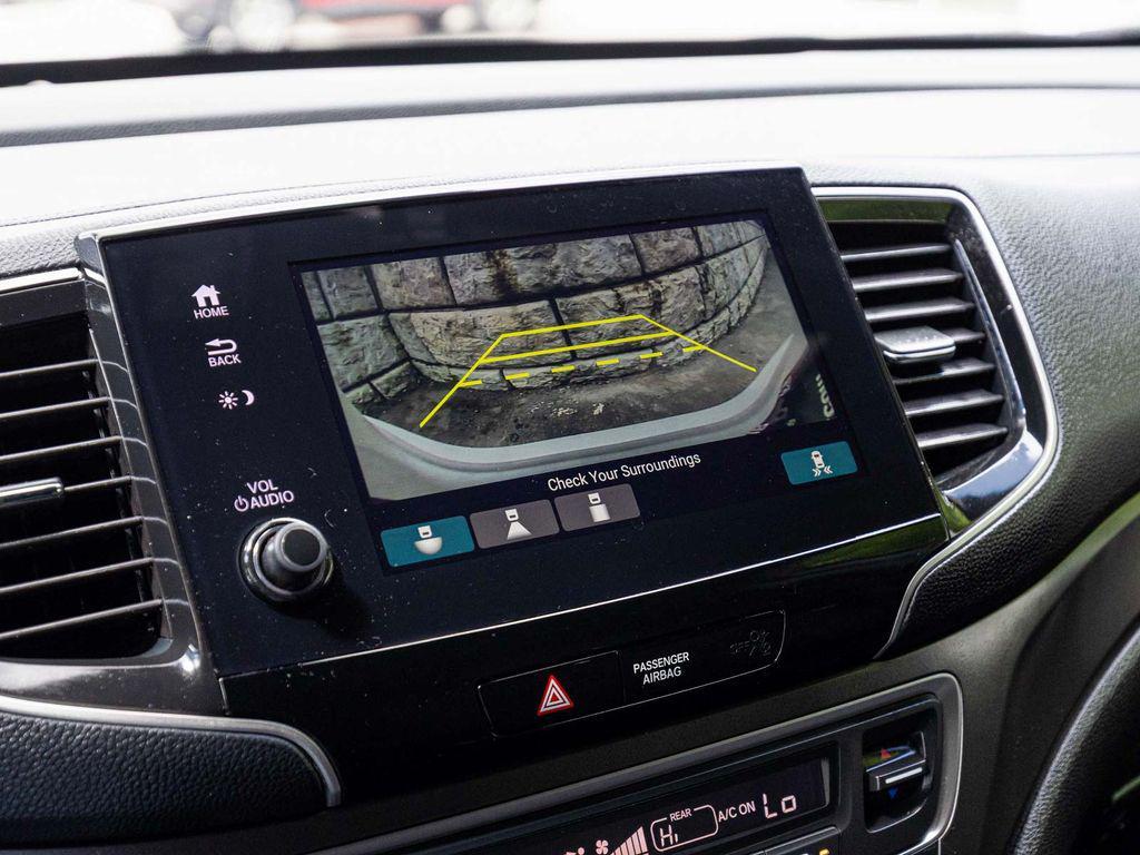 used 2022 Honda Pilot car, priced at $27,240