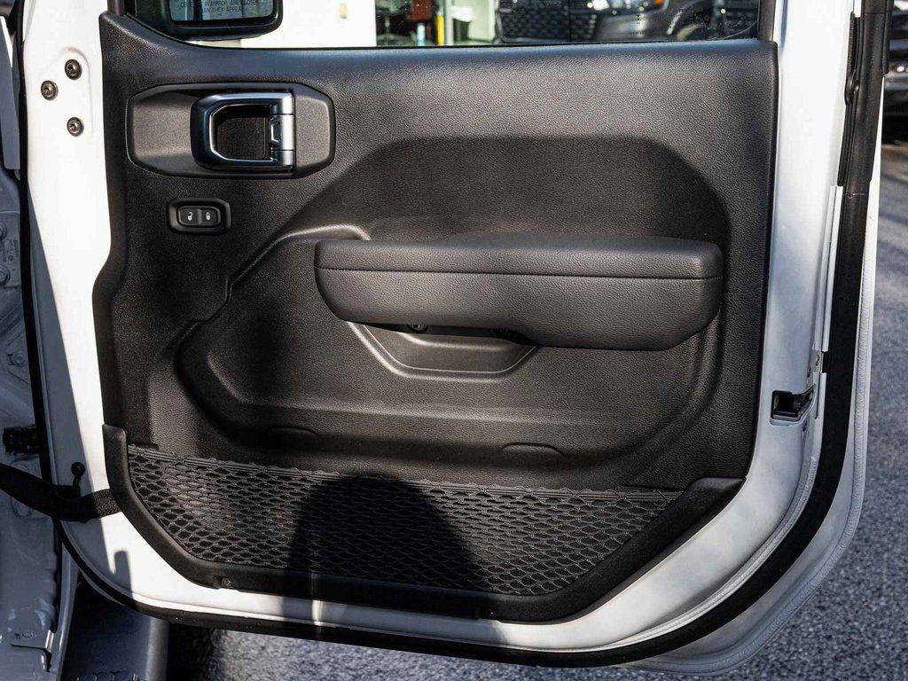 new 2026 Jeep Wrangler car, priced at $48,241