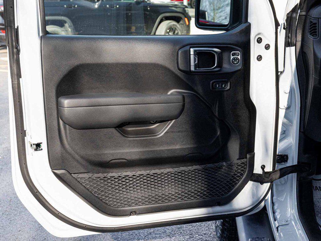 new 2026 Jeep Wrangler car, priced at $48,241
