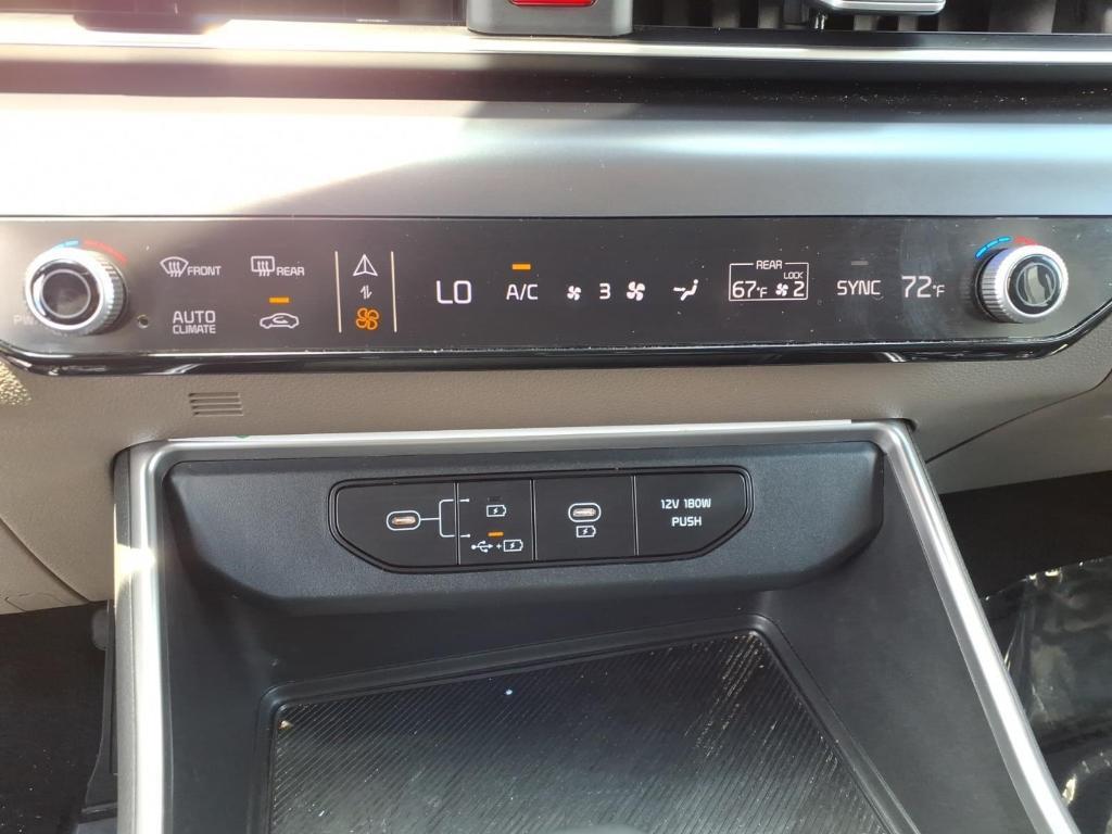 used 2025 Kia Carnival car, priced at $30,995