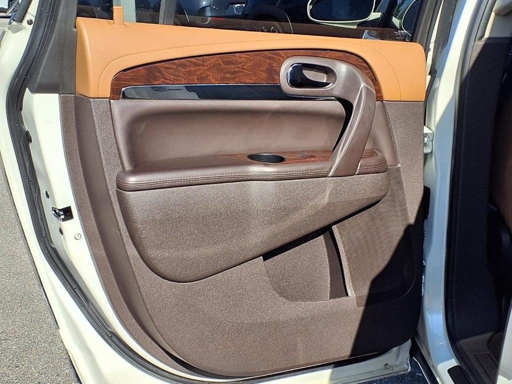 used 2014 Buick Enclave car, priced at $10,995