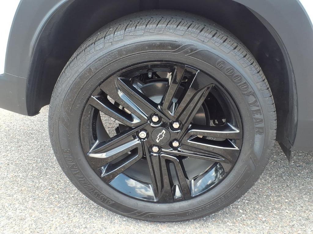 used 2025 Chevrolet Trax car, priced at $24,993
