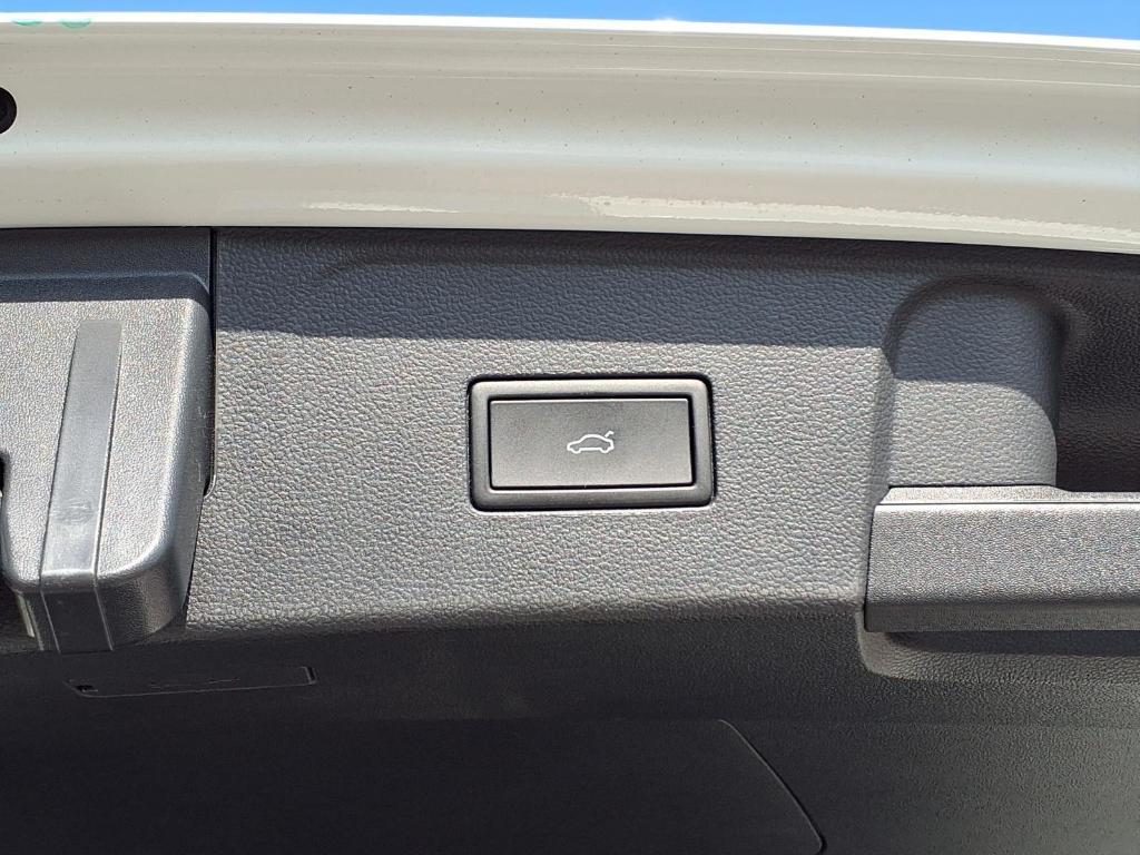 used 2025 Volkswagen Atlas car, priced at $28,995