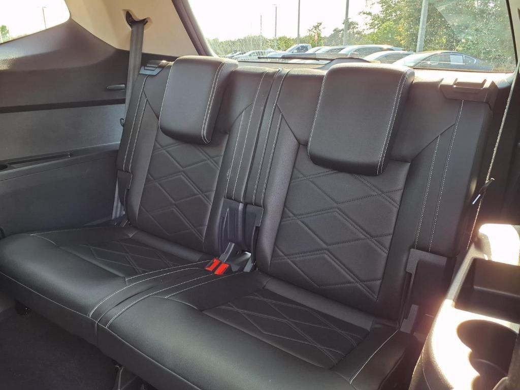 used 2025 Volkswagen Atlas car, priced at $28,995