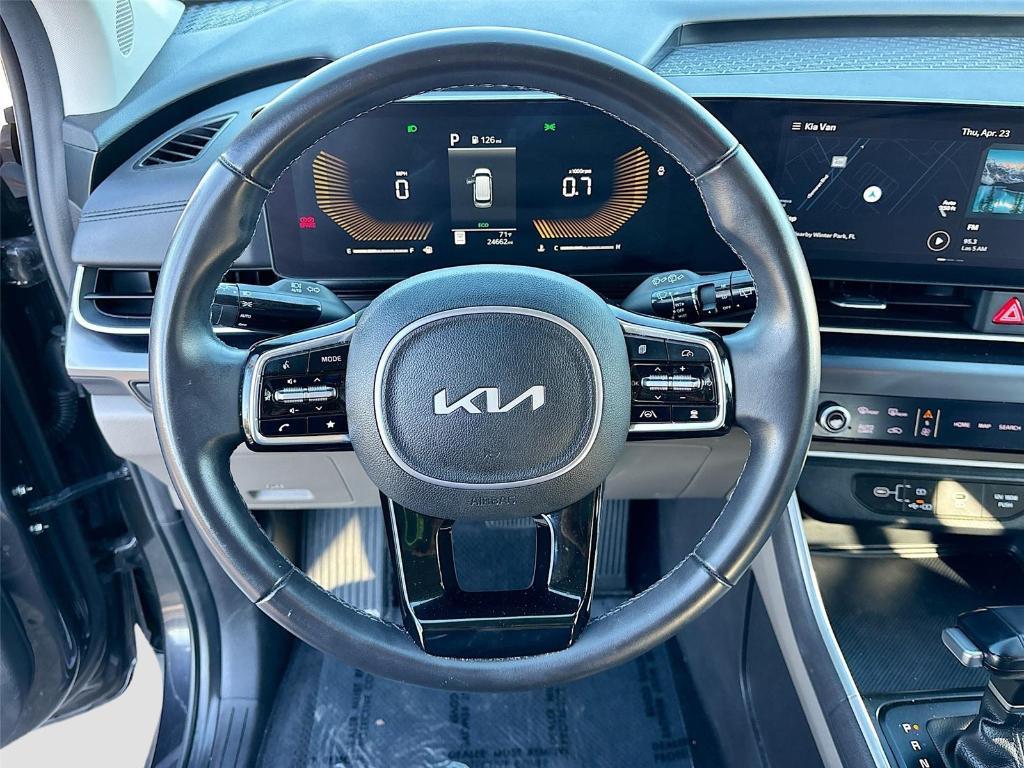 used 2025 Kia Carnival car, priced at $31,995