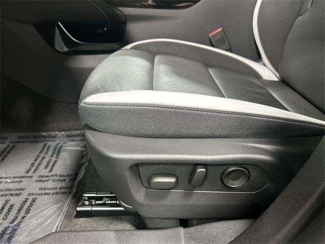 used 2025 Buick Envision car, priced at $27,910