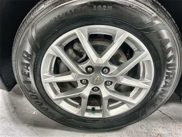 used 2024 Chevrolet Equinox car, priced at $19,159