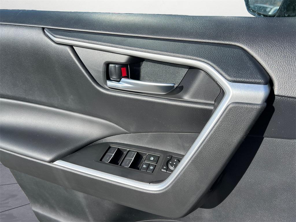 new 2025 Toyota RAV4 car, priced at $35,108