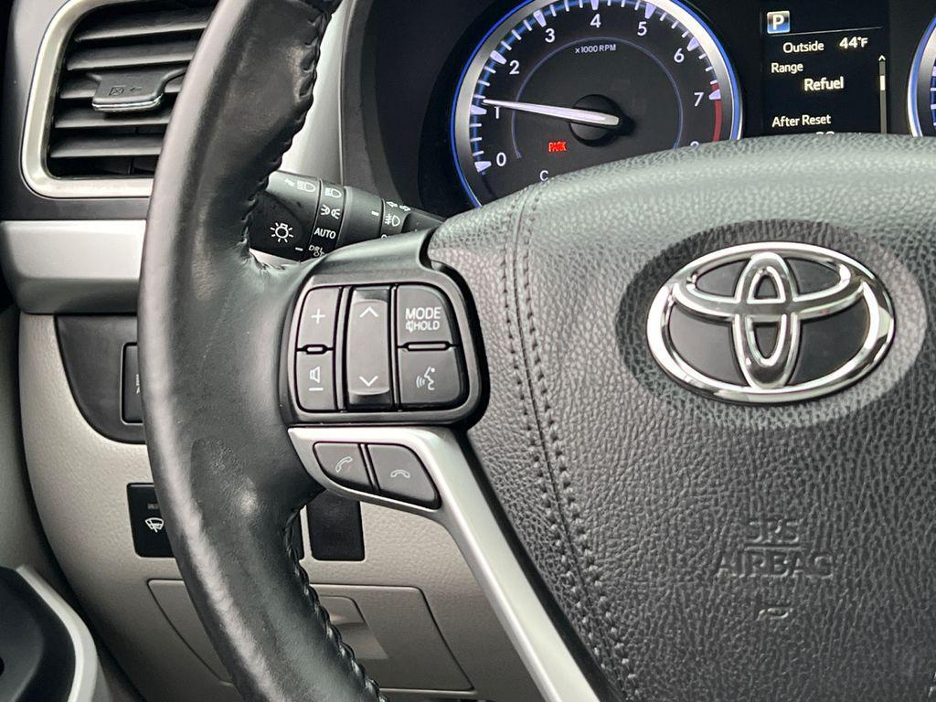 used 2019 Toyota Highlander car