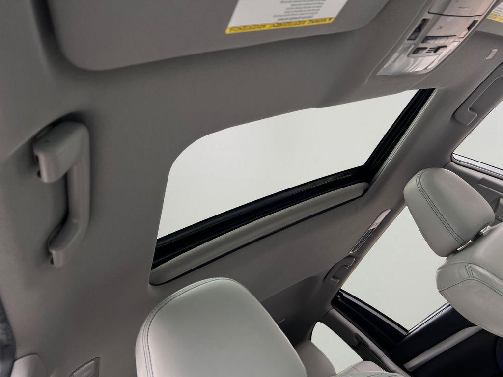 used 2019 Toyota Highlander car