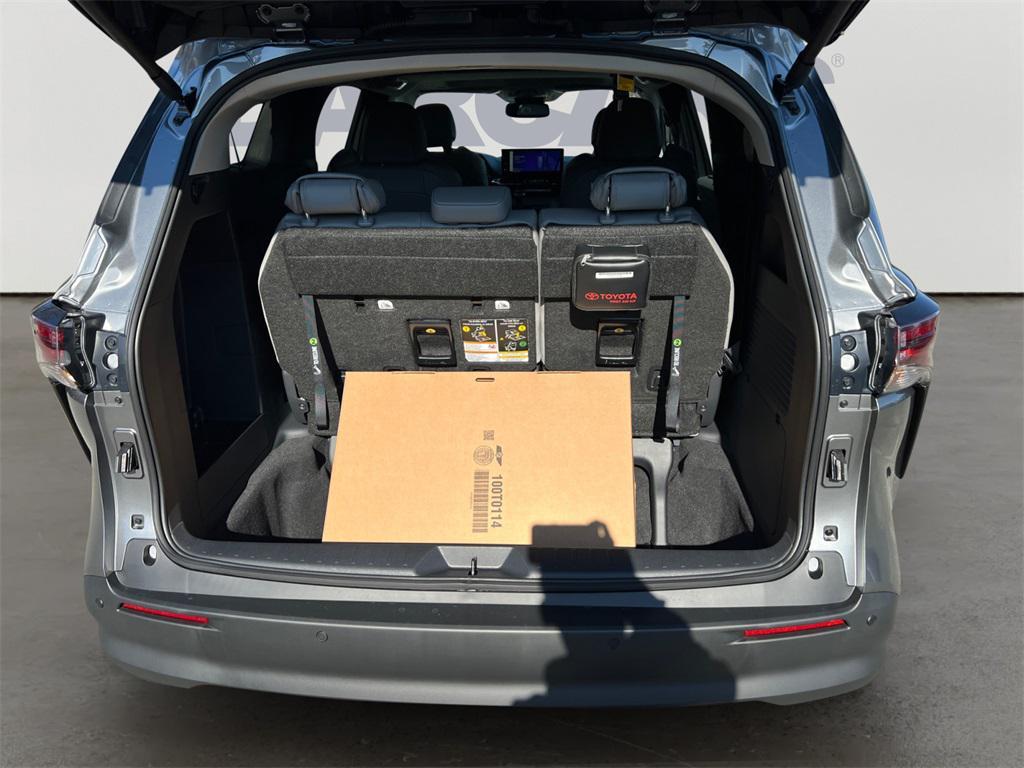 new 2026 Toyota Sienna car, priced at $49,320