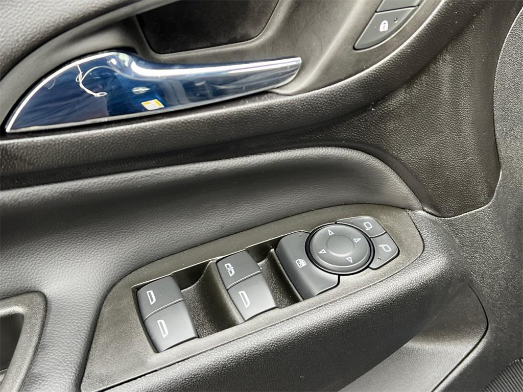 used 2022 Chevrolet Equinox car, priced at $18,000