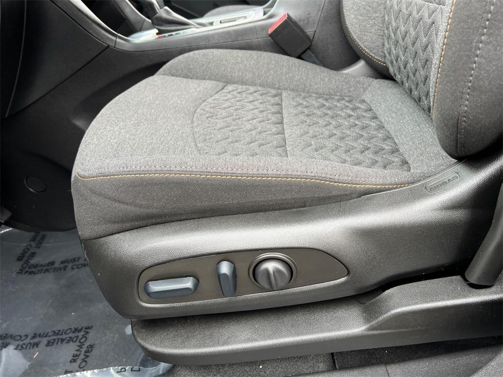 used 2022 Chevrolet Equinox car, priced at $18,000