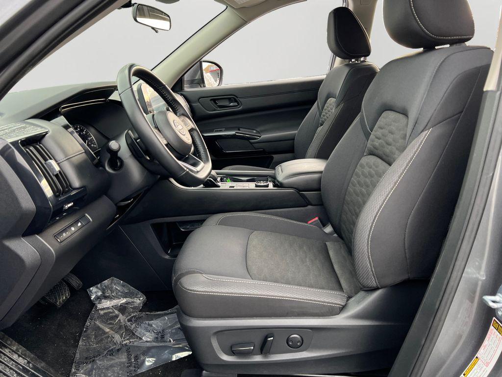used 2025 Nissan Pathfinder car, priced at $28,808