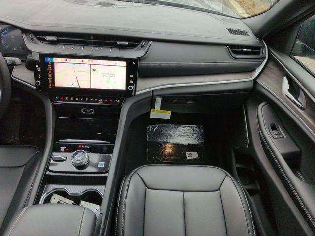 new 2026 Jeep Grand Cherokee car, priced at $50,083