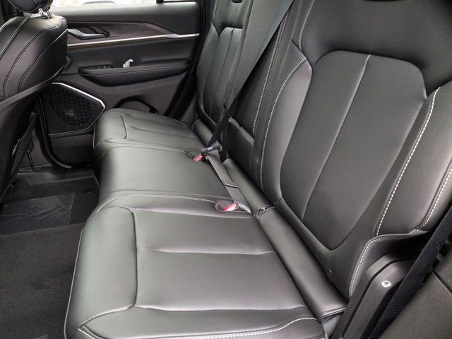 new 2026 Jeep Grand Cherokee car, priced at $50,083