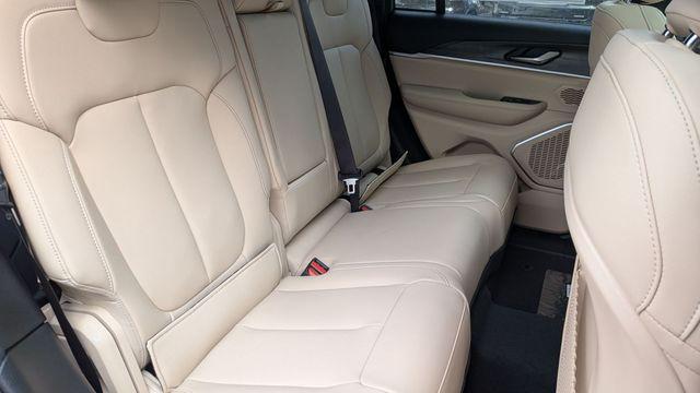 new 2026 Jeep Grand Cherokee car, priced at $49,551