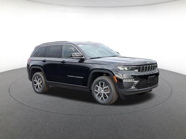 new 2025 Jeep Grand Cherokee car, priced at $45,245