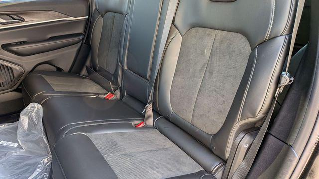 new 2026 Jeep Grand Cherokee car, priced at $45,804