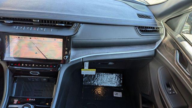 new 2026 Jeep Grand Cherokee car, priced at $45,804