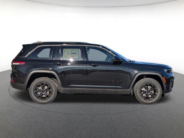 new 2026 Jeep Grand Cherokee car, priced at $45,804