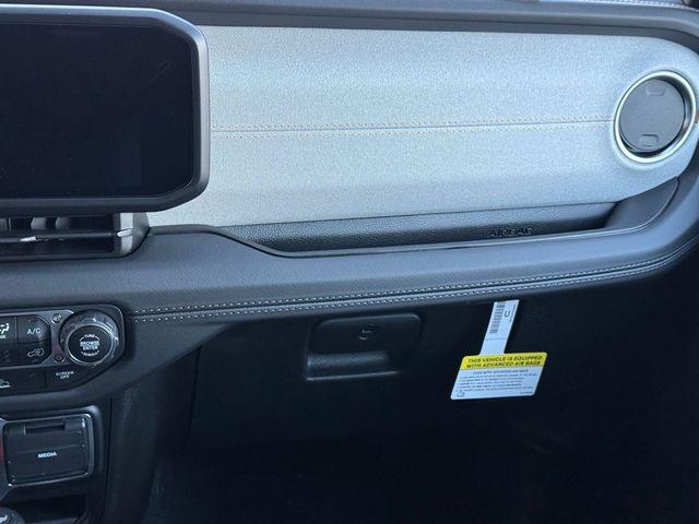 new 2025 Jeep Wrangler car, priced at $50,315