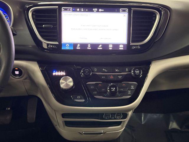 used 2024 Chrysler Pacifica car, priced at $27,650