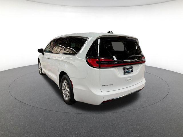 used 2024 Chrysler Pacifica car, priced at $27,650