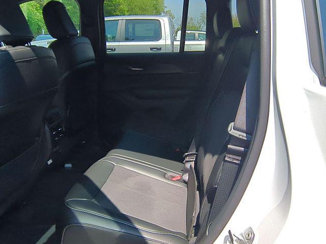 new 2025 Jeep Grand Cherokee car, priced at $43,885