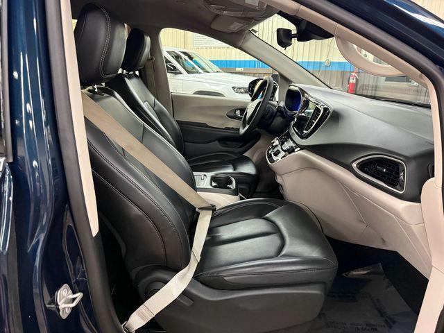 used 2024 Chrysler Pacifica car, priced at $27,300
