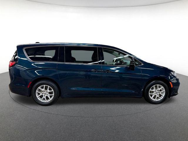 used 2024 Chrysler Pacifica car, priced at $27,300