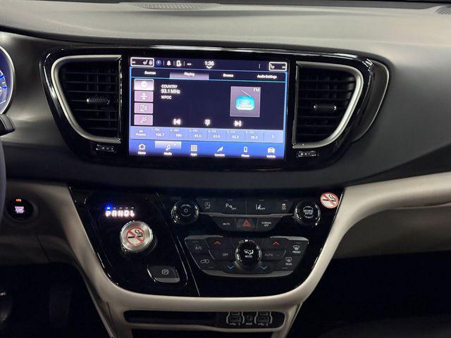 used 2024 Chrysler Pacifica car, priced at $27,300