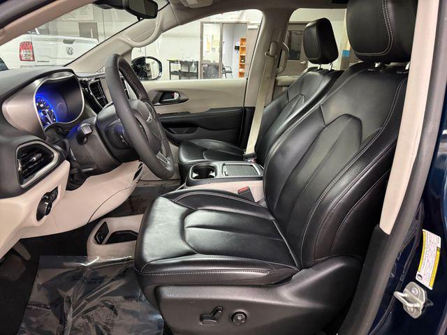 used 2024 Chrysler Pacifica car, priced at $27,300