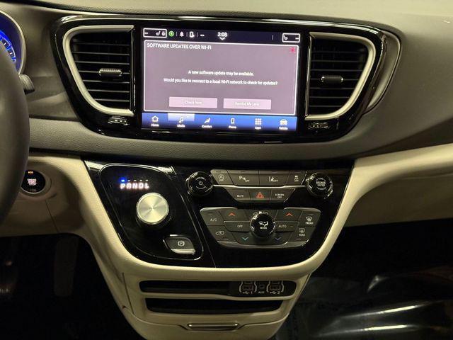 used 2023 Chrysler Pacifica car, priced at $24,888