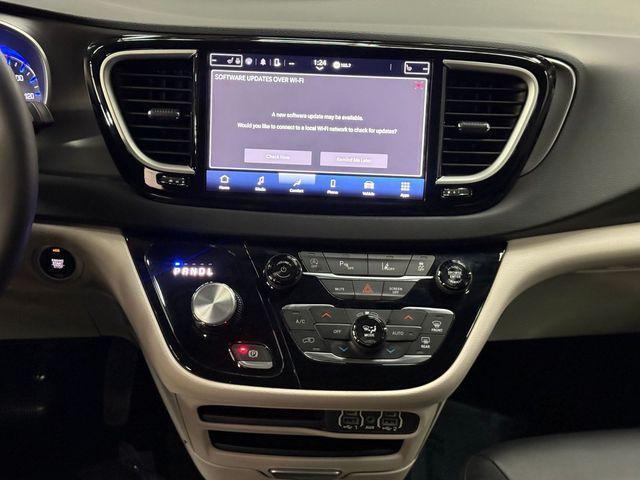 used 2024 Chrysler Pacifica car, priced at $28,500