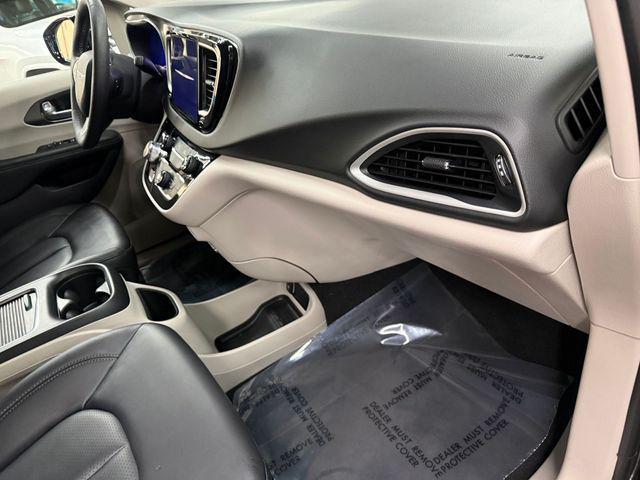 used 2024 Chrysler Pacifica car, priced at $28,500