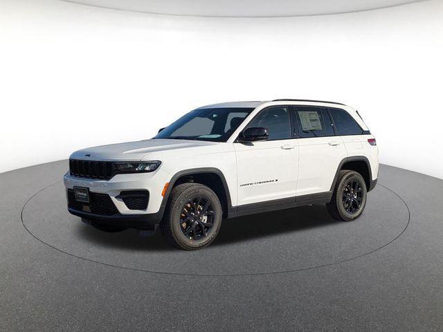 new 2025 Jeep Grand Cherokee car, priced at $43,885