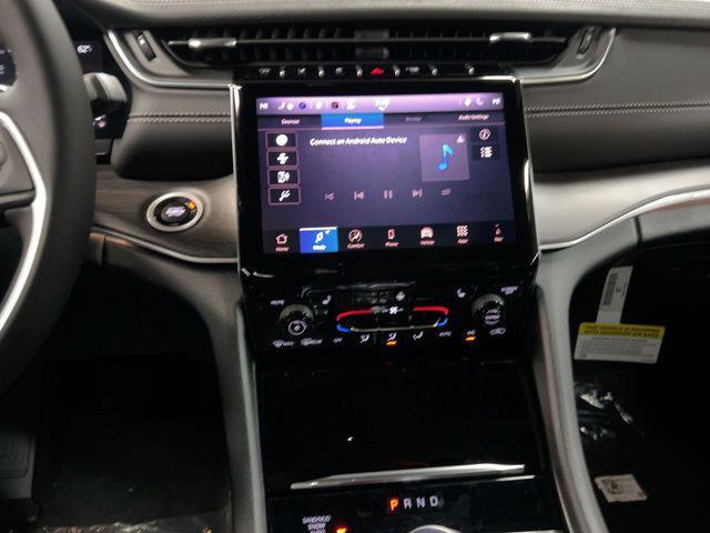 new 2025 Jeep Grand Cherokee car, priced at $47,760