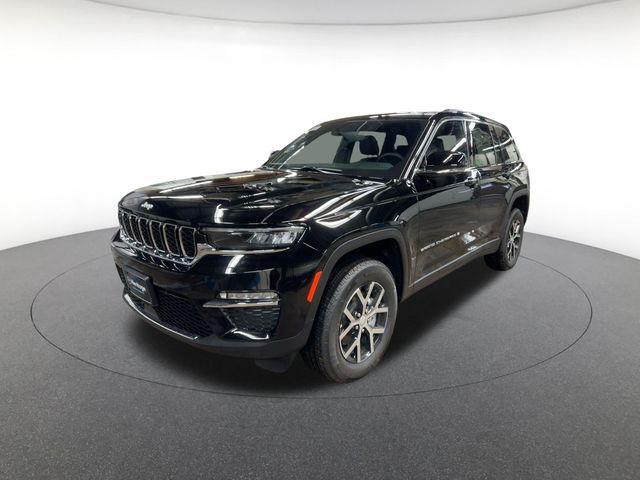 new 2025 Jeep Grand Cherokee car, priced at $47,760