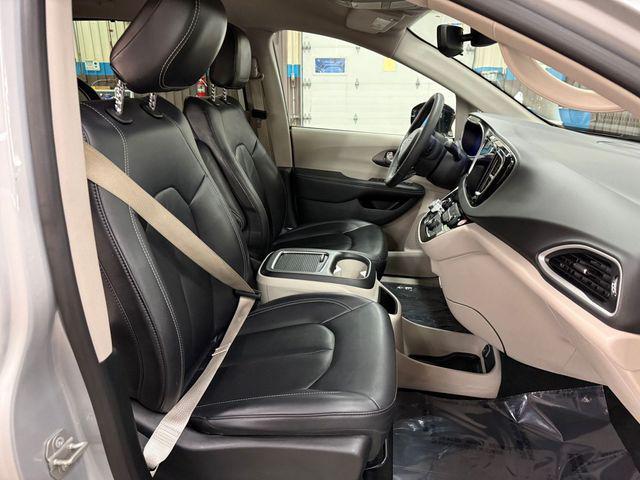 used 2024 Chrysler Pacifica car, priced at $27,000
