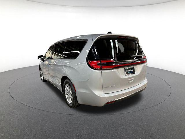 used 2024 Chrysler Pacifica car, priced at $27,000