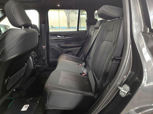 new 2025 Jeep Grand Cherokee car, priced at $40,375