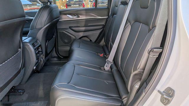 new 2025 Jeep Grand Cherokee car, priced at $44,650