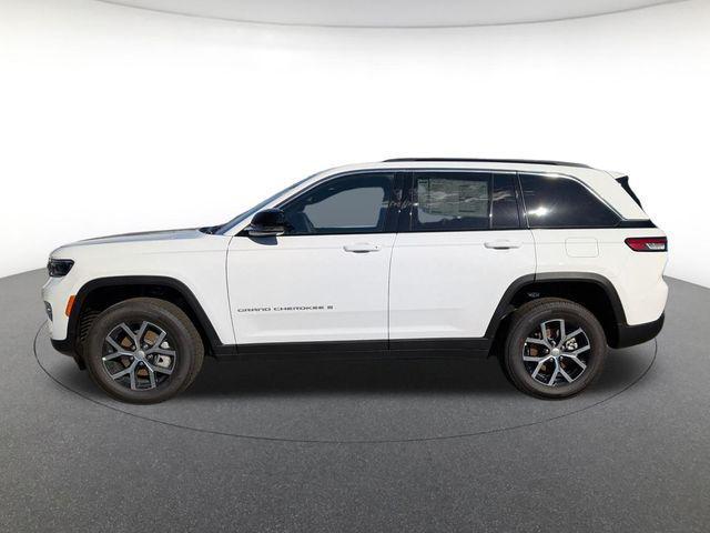 new 2025 Jeep Grand Cherokee car, priced at $44,650