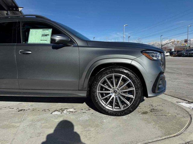 new 2025 Mercedes-Benz GLS 450 car, priced at $96,495