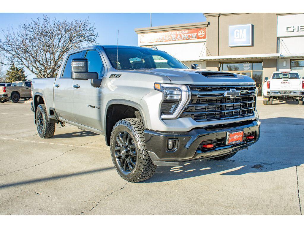 new 2026 Chevrolet Silverado 3500 car, priced at $80,000